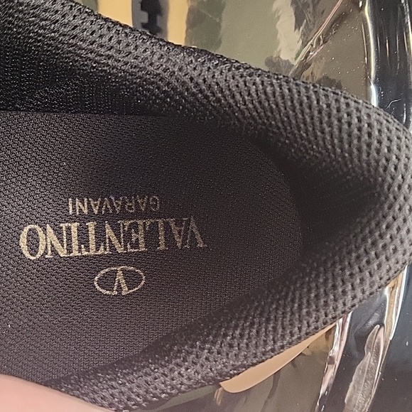 Valentino Garavani Rockrunner Sneakers - Picture 12 of 16